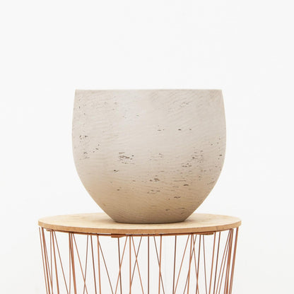 Jumbo Orb Beige Washed keramische pot detail