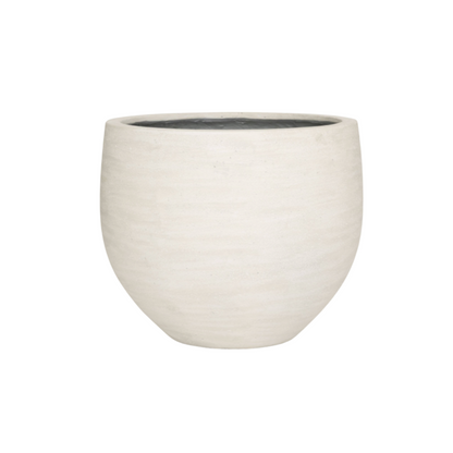Jumbo Orb Ivory Washed pot in landelijk interieur